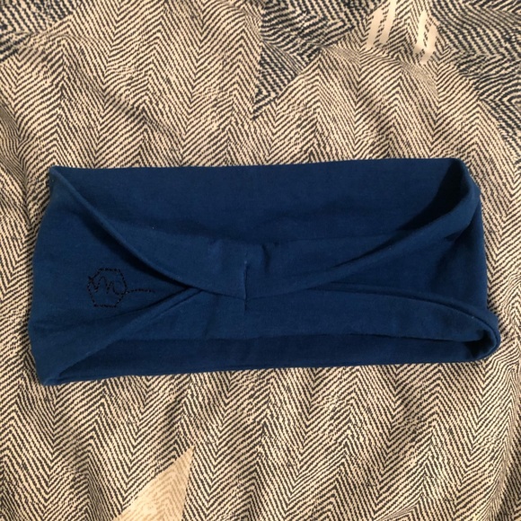 Maven Thread Blue No-Slip Striped Headband - Picture 5 of 5